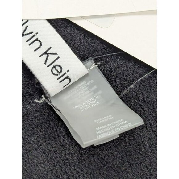 Calvin Klein Women’s Super Soft Black Infinity Loop Scarf O/S (MSRP $68) - Picture 5 of 6